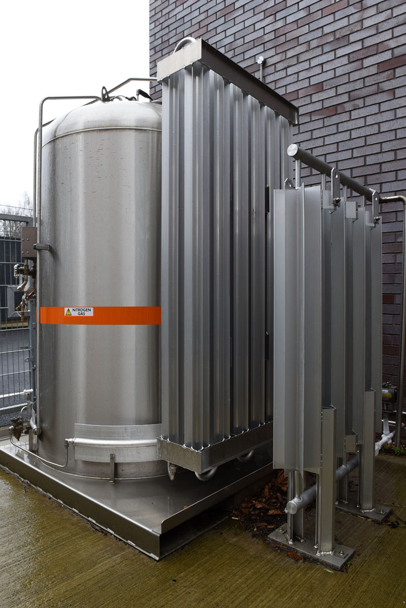 室外儲罐
